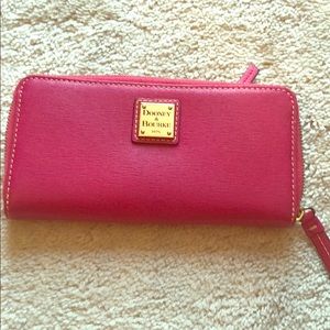 Wallet Dooney & Bourke hot pink wallet